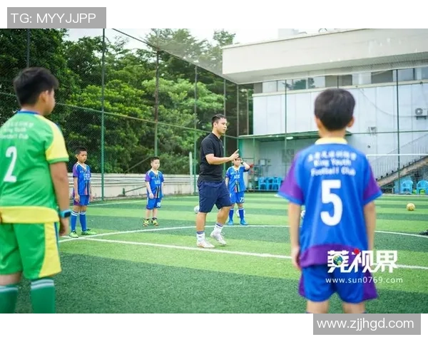 朝阳少年足球明星的成长之路与梦想追逐
